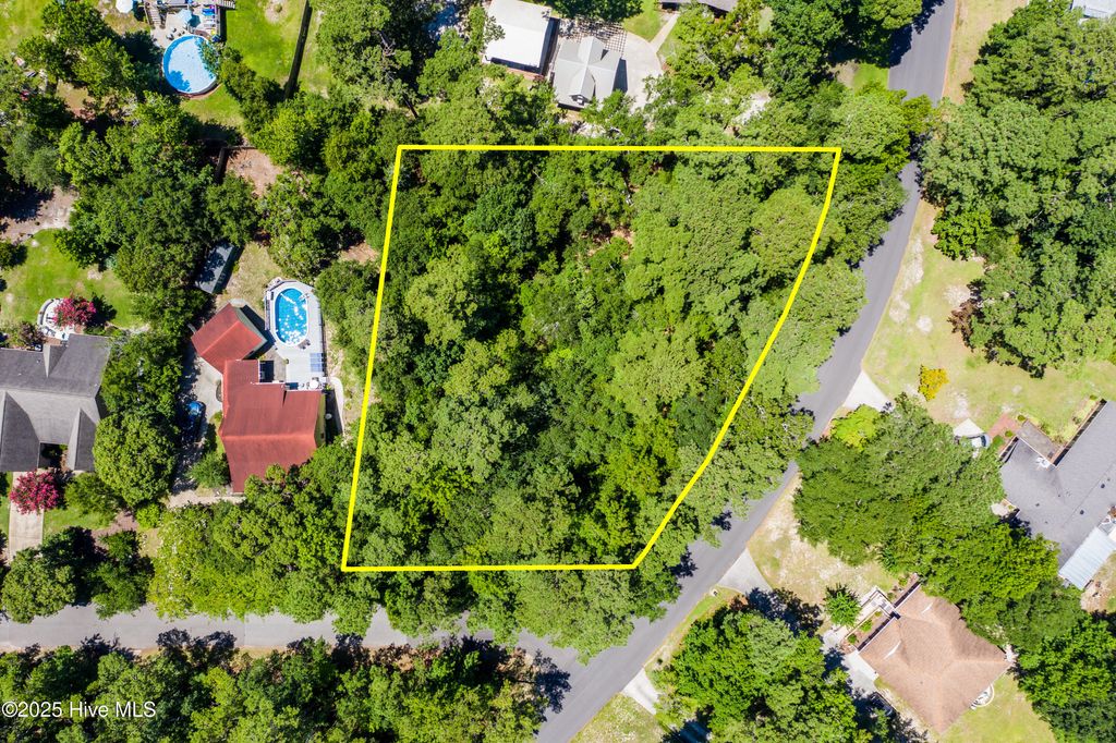Photo of 5 Belvedere Drive, Hampstead, NC 28443 (MLS # 100519436)