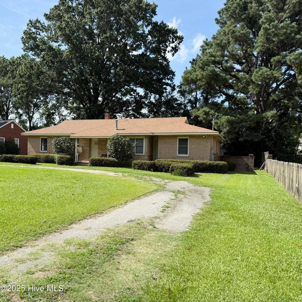 Photo of 2007 E Fourth Street, Greenville, NC 27858 (MLS # 100519796)