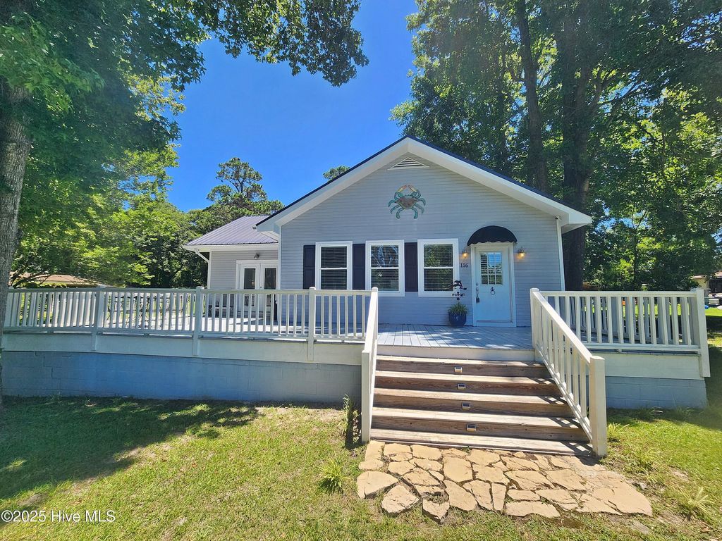 Photo of 116 Vernelle Court, Sneads Ferry, NC 28460 (MLS # 100516715)