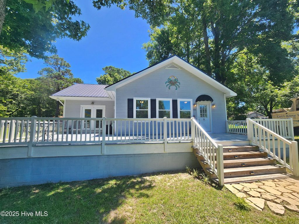 Photo of 116 Vernelle Court, Sneads Ferry, NC 28460 (MLS # 100516715)