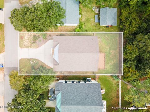 A home in Oak Island