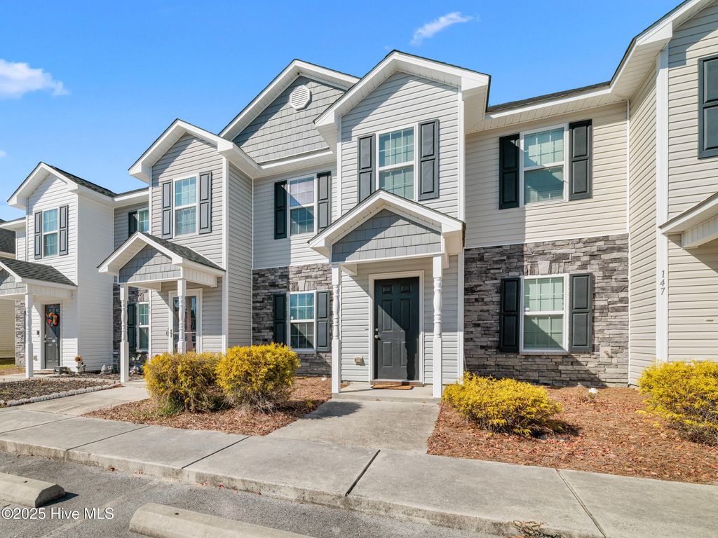 Photo of 145 W Murrow Lane, Jacksonville, NC 28546 (MLS # 100541514)