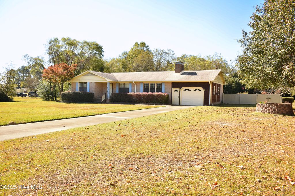 Photo of 105 Glenn Drive, Goldsboro, NC 27530 (MLS # 100539167)
