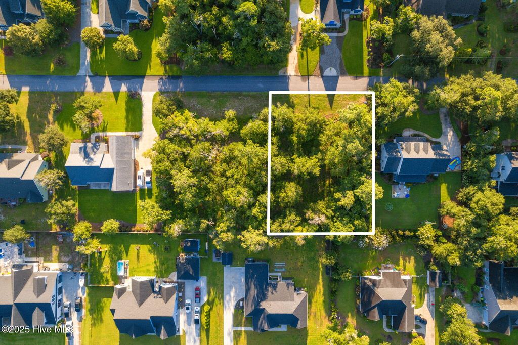 Photo of 207 Coventry Road, Morehead City, NC 28557 (MLS # 100527691)