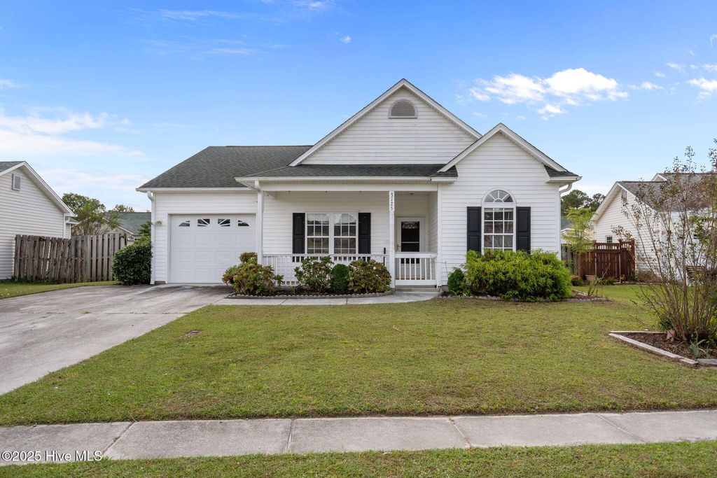 Photo of 3125 Thistlewood Drive NE, Leland, NC 28451 (MLS # 100534868)