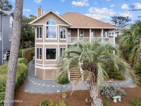 A home in Oak Island