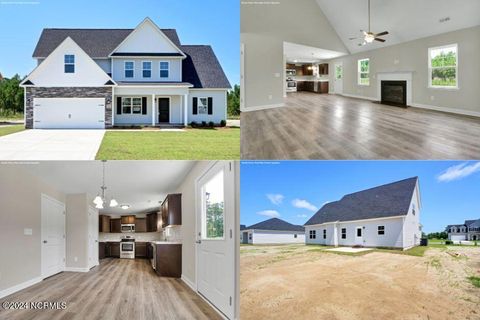 Single Family Residence in Hubert NC 808 Warner Court.jpg