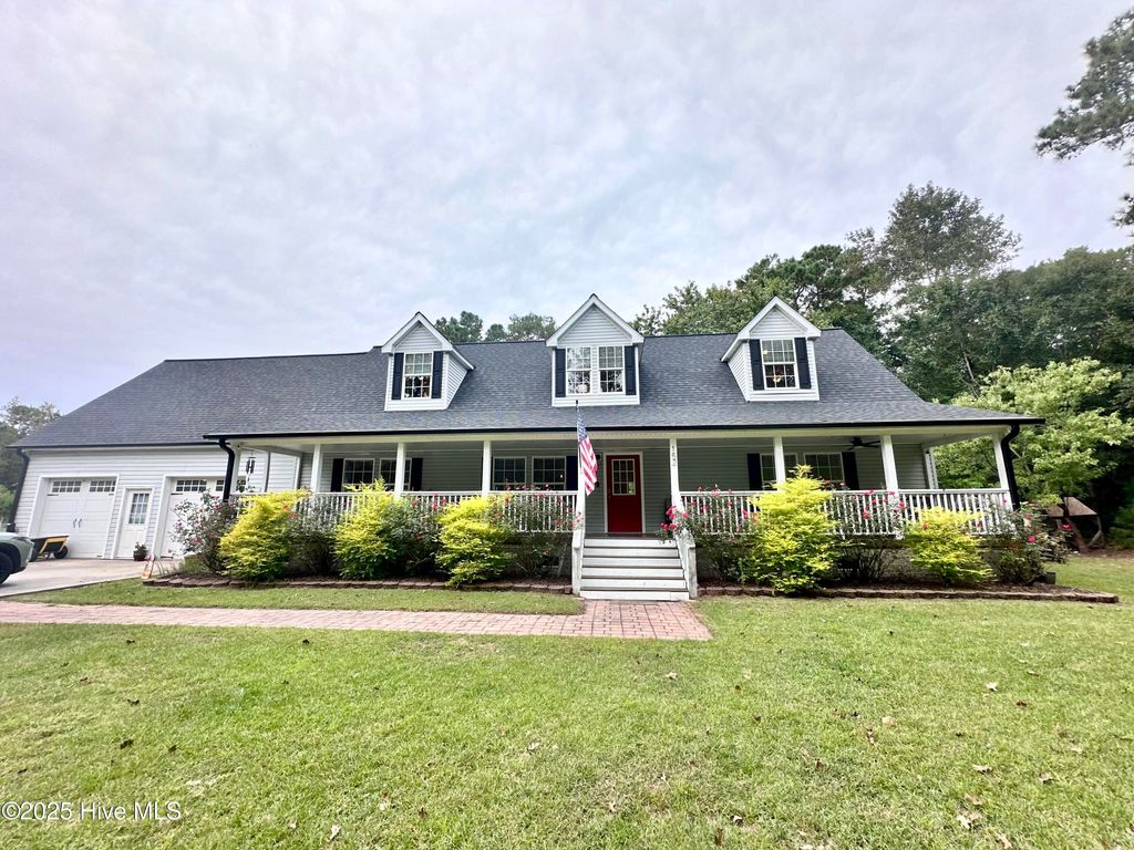 Photo of 152 Crystal Court, Hampstead, NC 28443 (MLS # 100535134)