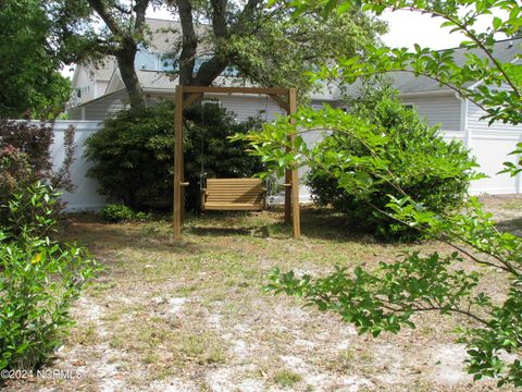 A home in Oak Island