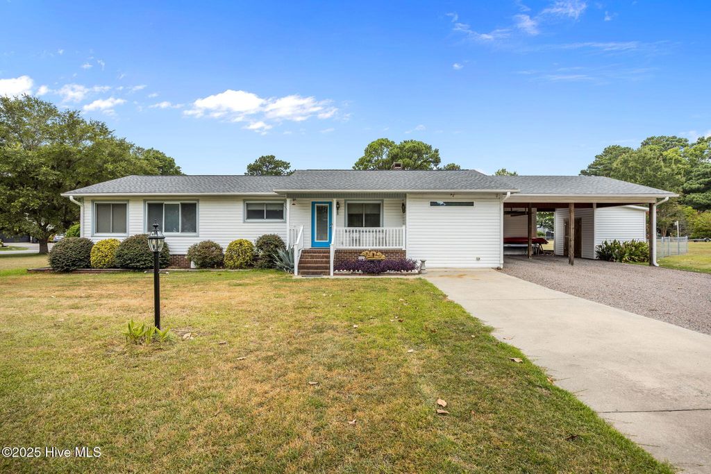 Photo of 106 Norman Circle, Oriental, NC 28571 (MLS # 100522260)