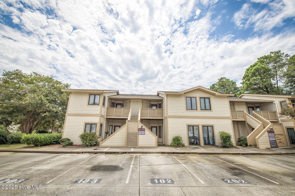 Photo of 119 Longstreet Drive #203, Wilmington, NC 28412 (MLS # 100522940)