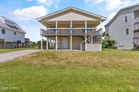 A home in Oak Island