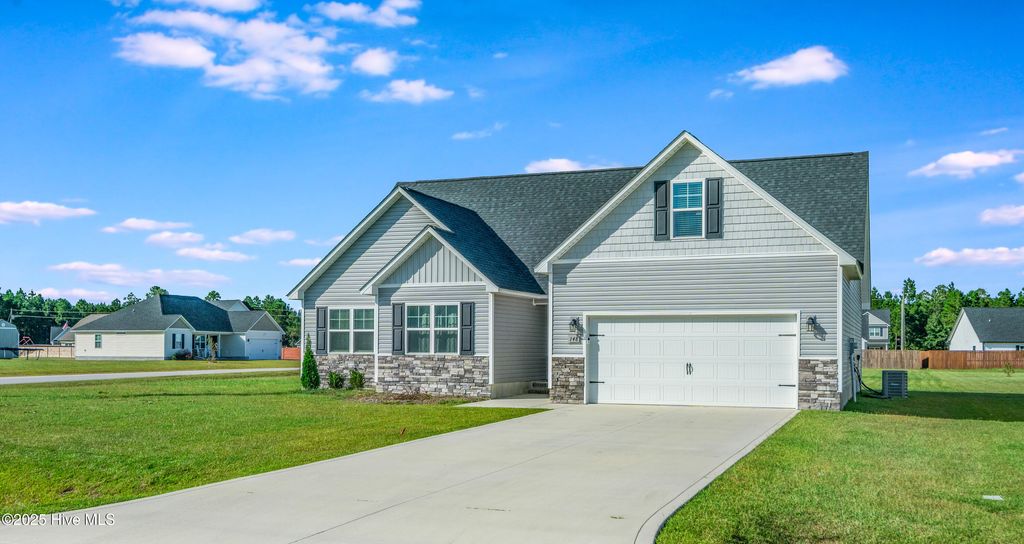 Photo of 148 Uzzell Road, Hubert, NC 28539 (MLS # 100534350)