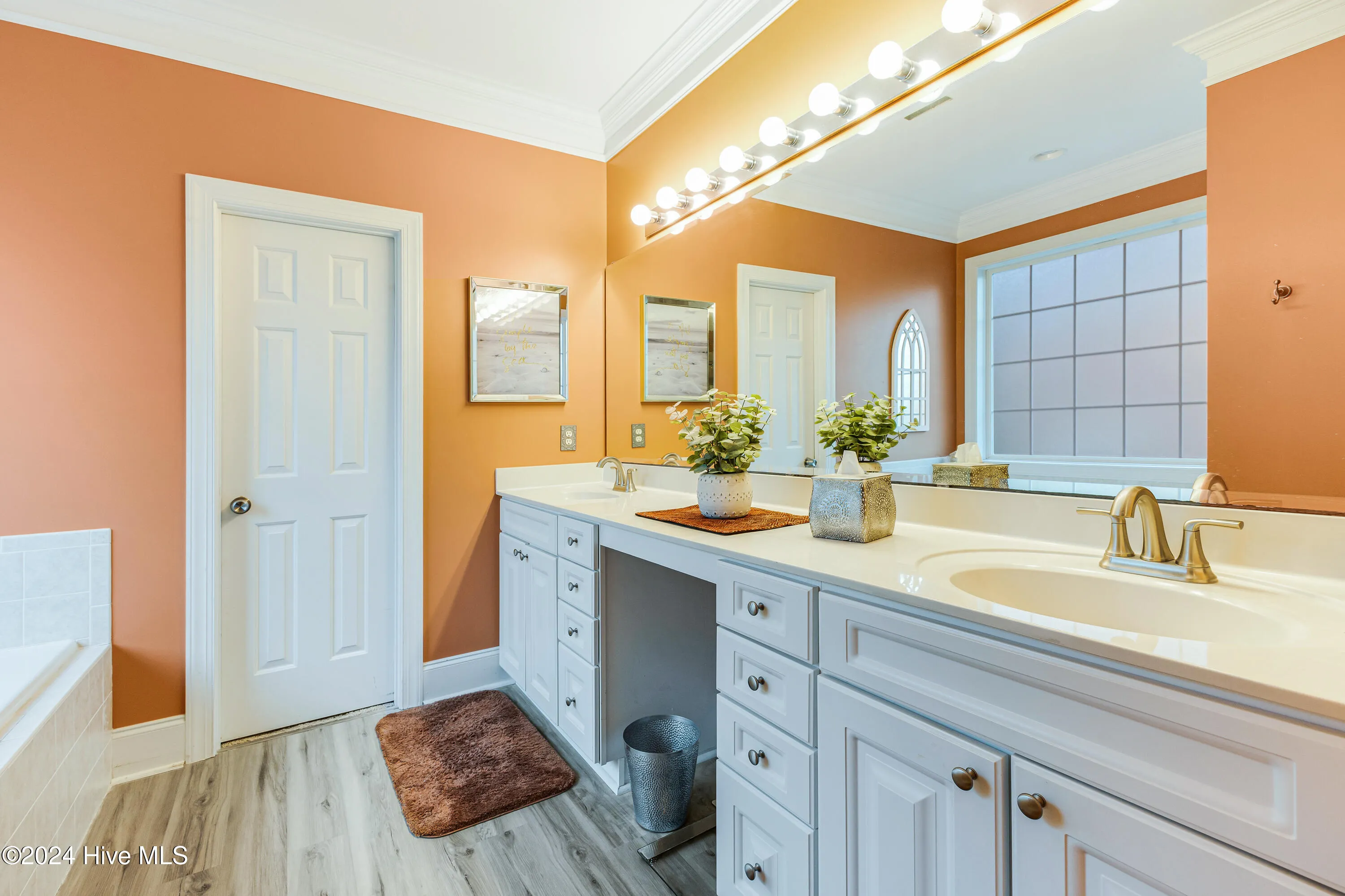 Wilmington, North Carolina 28409, United States, 4 Bedrooms Bedrooms, ,3 BathroomsBathrooms,Residential,Pending,29125