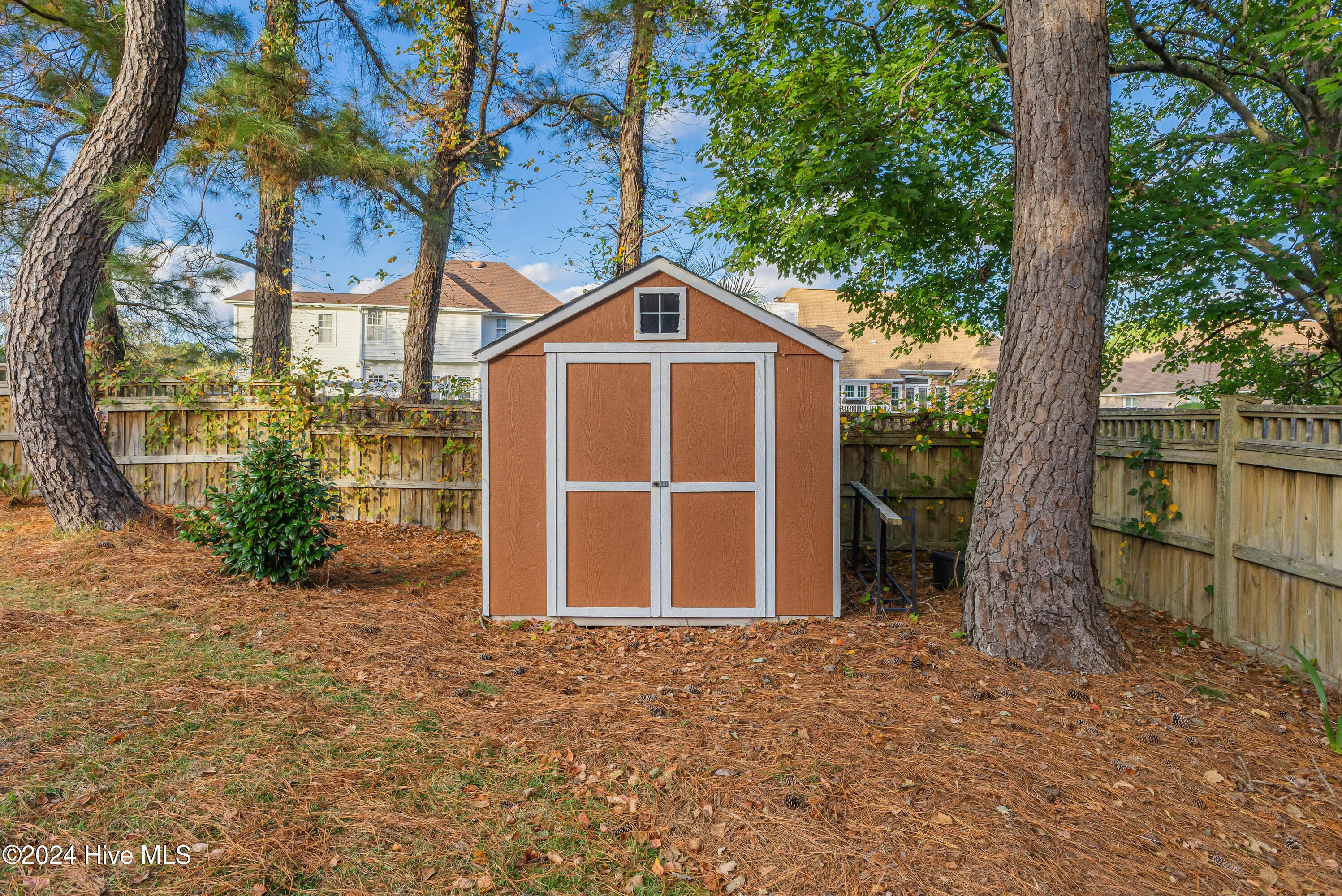 Wilmington, North Carolina 28409, United States, 4 Bedrooms Bedrooms, ,3 BathroomsBathrooms,Residential,Pending,29125