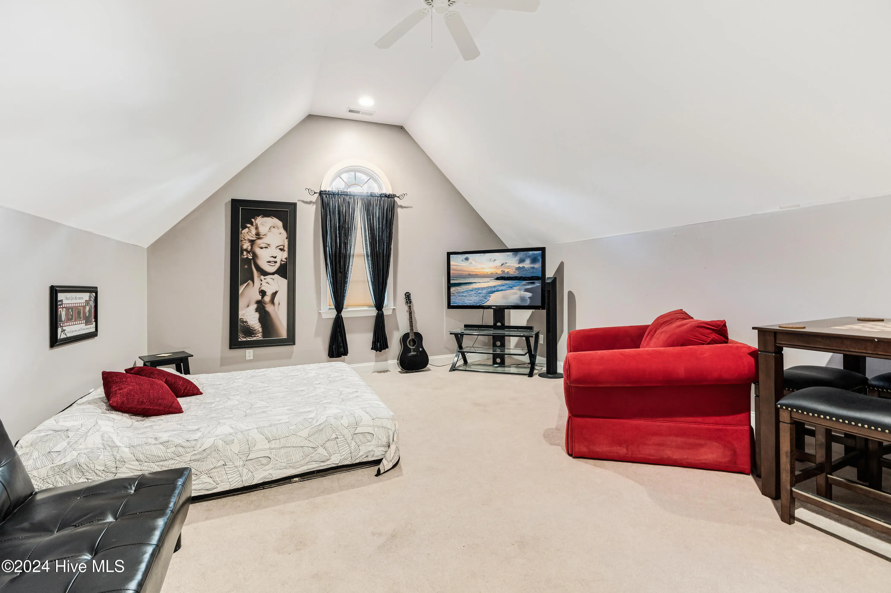 Wilmington, North Carolina 28409, United States, 4 Bedrooms Bedrooms, ,3 BathroomsBathrooms,Residential,Pending,29125