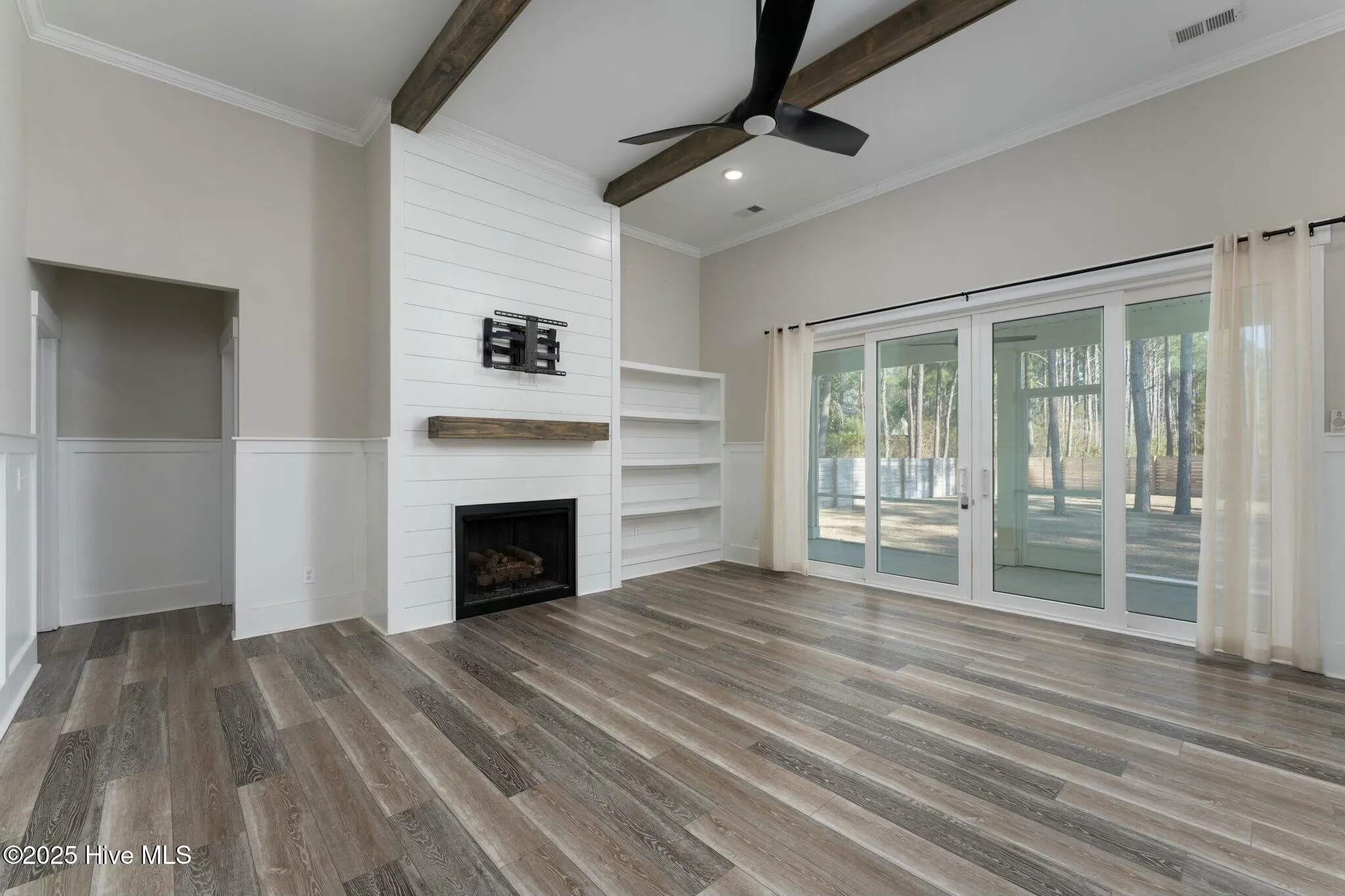 Hampstead, North Carolina 28443, United States, 4 Bedrooms Bedrooms, ,4 BathroomsBathrooms,Residential,Active,375