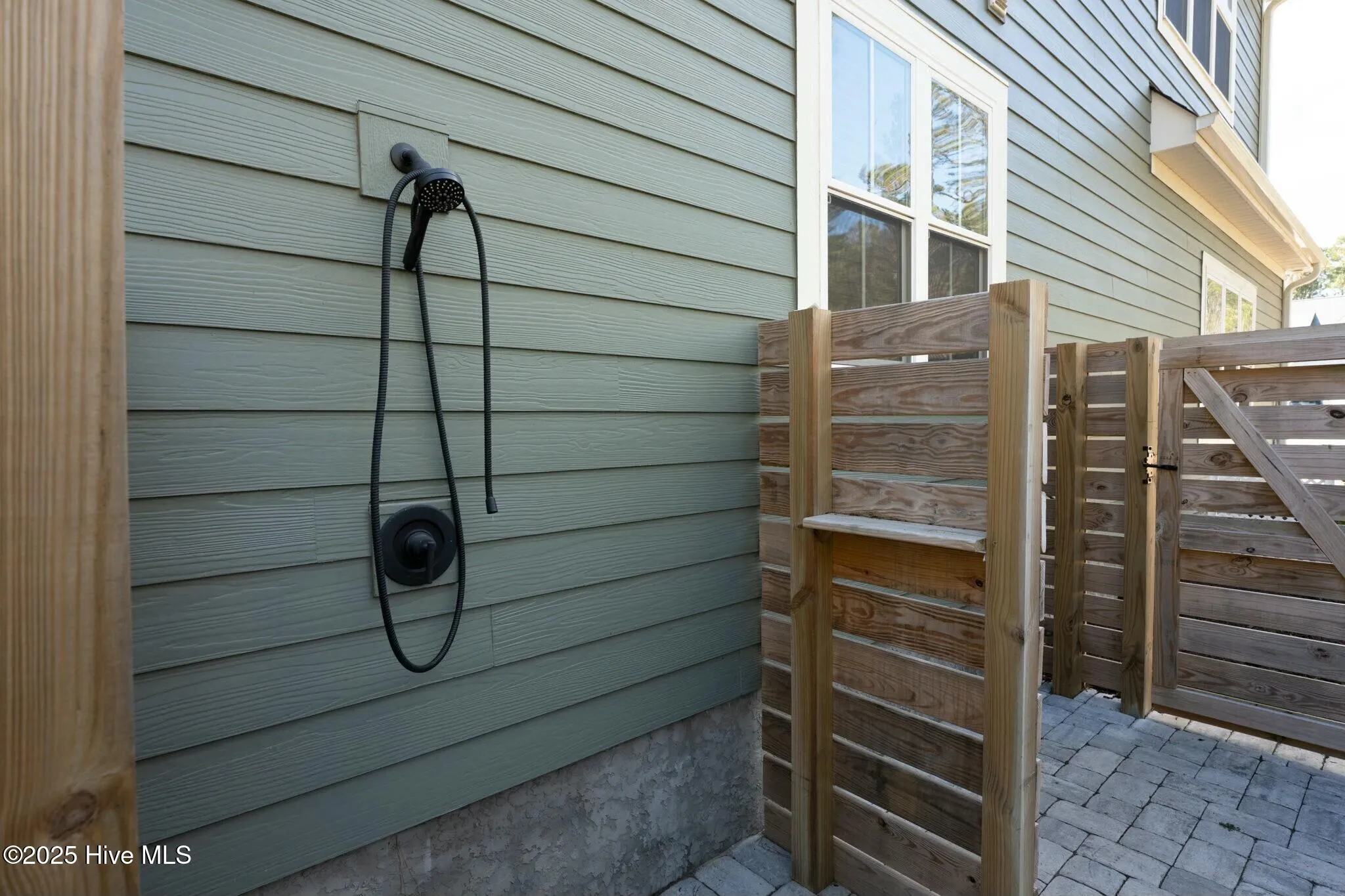 Hampstead, North Carolina 28443, United States, 4 Bedrooms Bedrooms, ,4 BathroomsBathrooms,Residential,Active,375