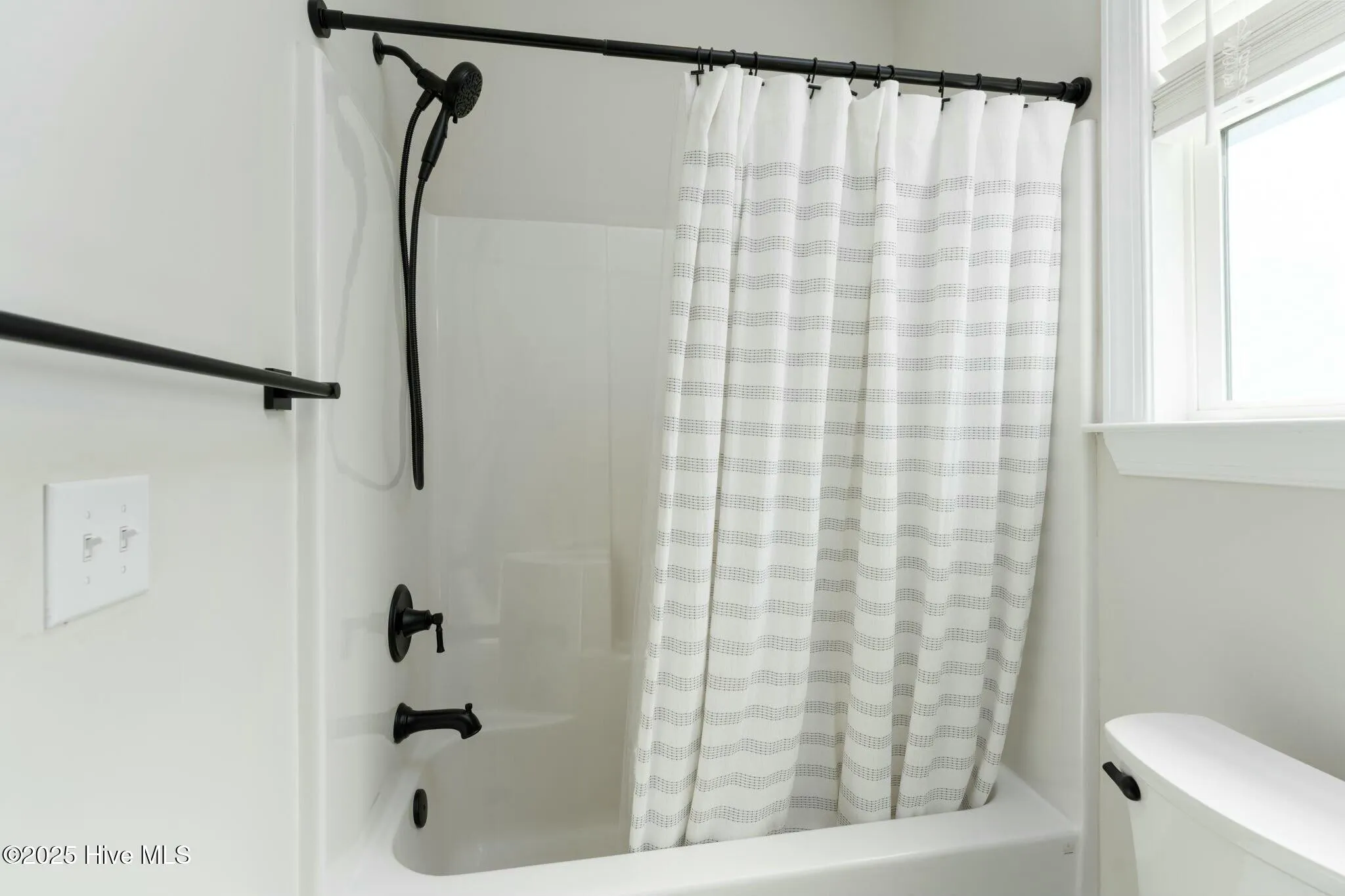 Hampstead, North Carolina 28443, United States, 4 Bedrooms Bedrooms, ,4 BathroomsBathrooms,Residential,Active,375