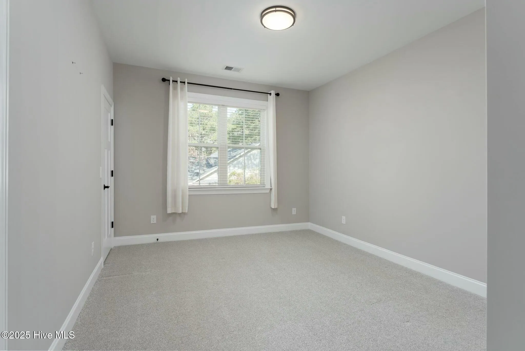 Hampstead, North Carolina 28443, United States, 4 Bedrooms Bedrooms, ,4 BathroomsBathrooms,Residential,Active,375