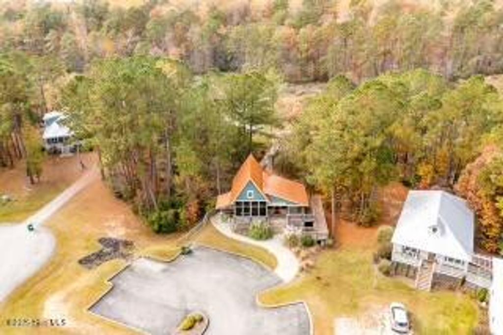 Photo of 1044 Mill Creek Road, Minnesott Beach, NC 28510 (MLS # 100512408)