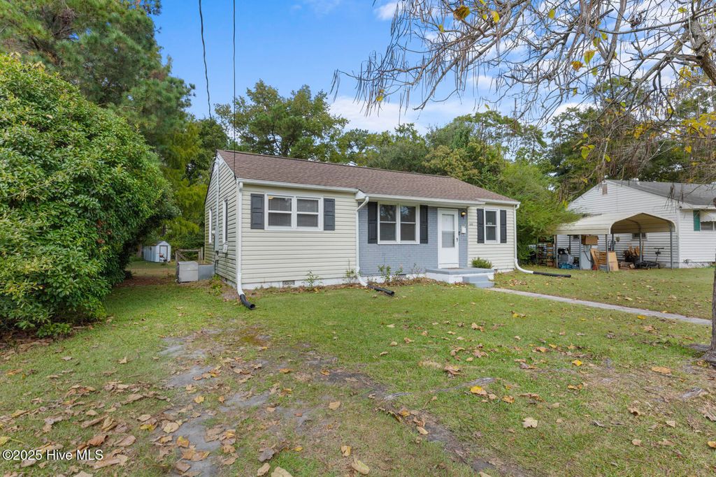 Photo of 121 Bryan Street, Jacksonville, NC 28540 (MLS # 100535503)