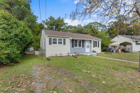 Tiny photo for 121 Bryan Street, Jacksonville, NC 28540 (MLS # 100535503)