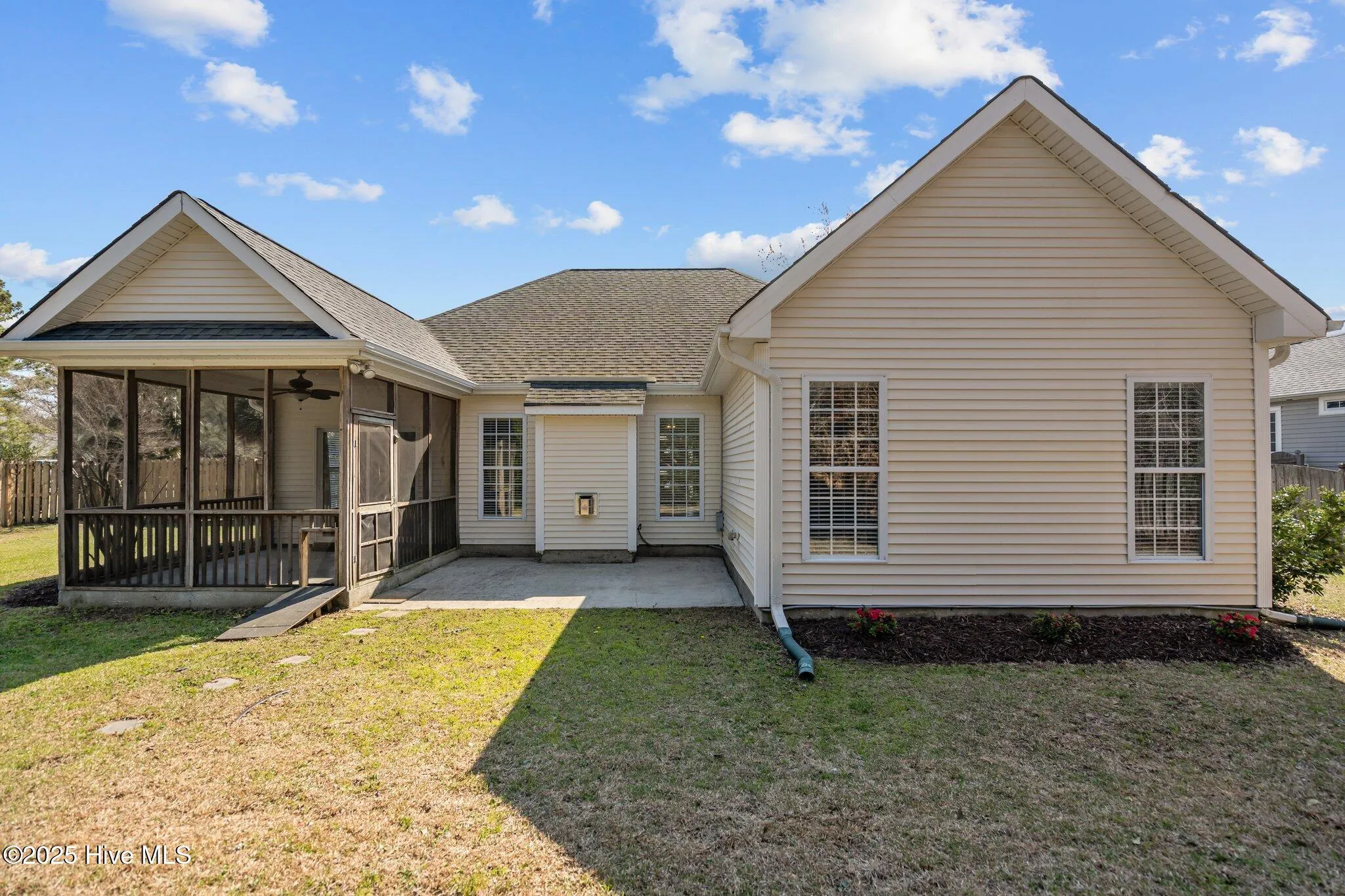 Wilmington, North Carolina 28409, United States, 3 Bedrooms Bedrooms, ,2 BathroomsBathrooms,Residential,Active,99106