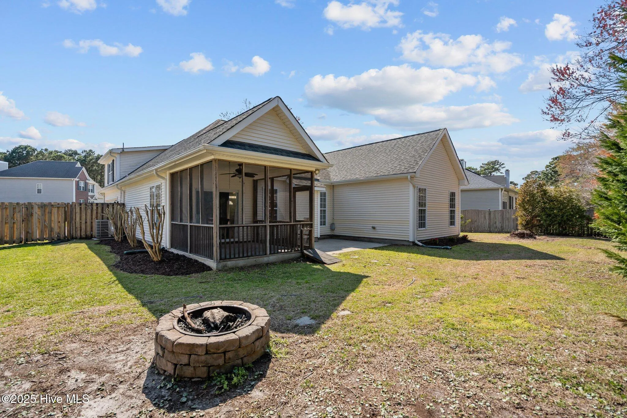 Wilmington, North Carolina 28409, United States, 3 Bedrooms Bedrooms, ,2 BathroomsBathrooms,Residential,Active,99106