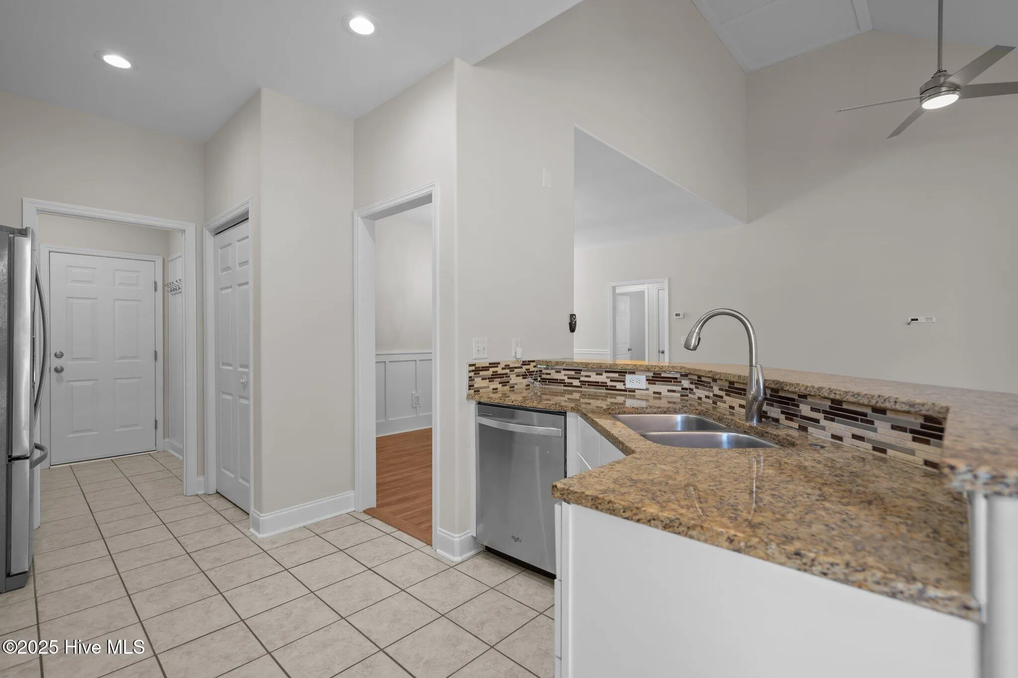 Wilmington, North Carolina 28409, United States, 3 Bedrooms Bedrooms, ,2 BathroomsBathrooms,Residential,Active,99106