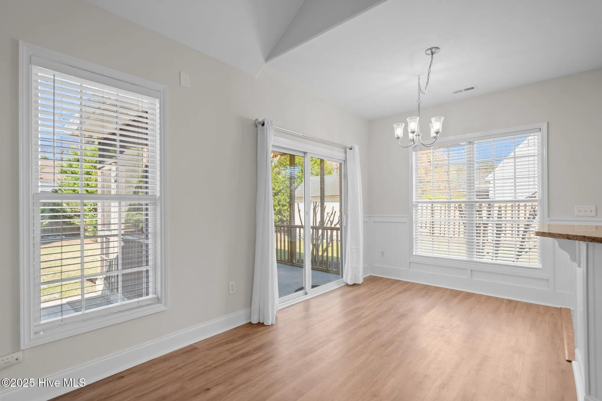 Wilmington, North Carolina 28409, United States, 3 Bedrooms Bedrooms, ,2 BathroomsBathrooms,Residential,Active,99106