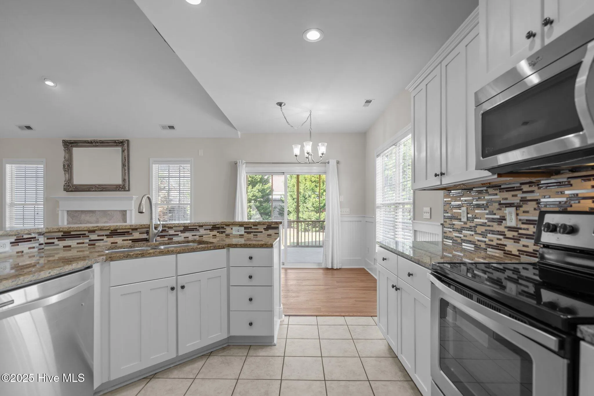 Wilmington, North Carolina 28409, United States, 3 Bedrooms Bedrooms, ,2 BathroomsBathrooms,Residential,Active,99106