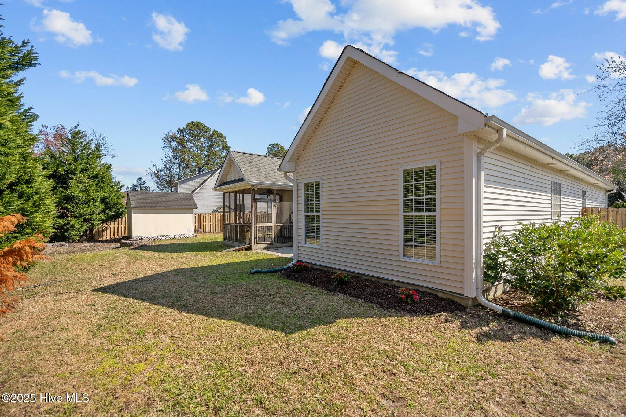 Wilmington, North Carolina 28409, United States, 3 Bedrooms Bedrooms, ,2 BathroomsBathrooms,Residential,Active,99106