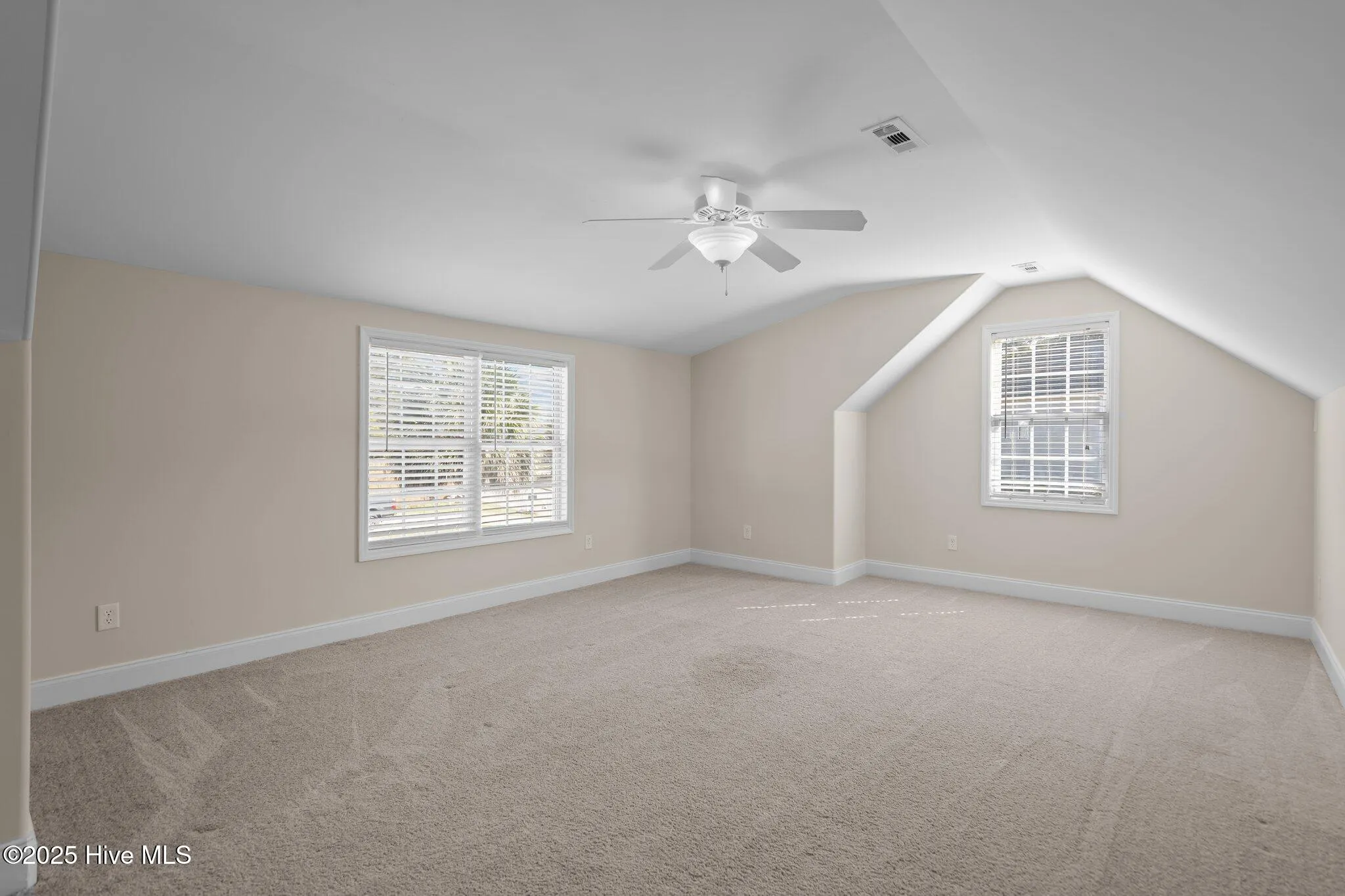 Wilmington, North Carolina 28409, United States, 3 Bedrooms Bedrooms, ,2 BathroomsBathrooms,Residential,Active,99106