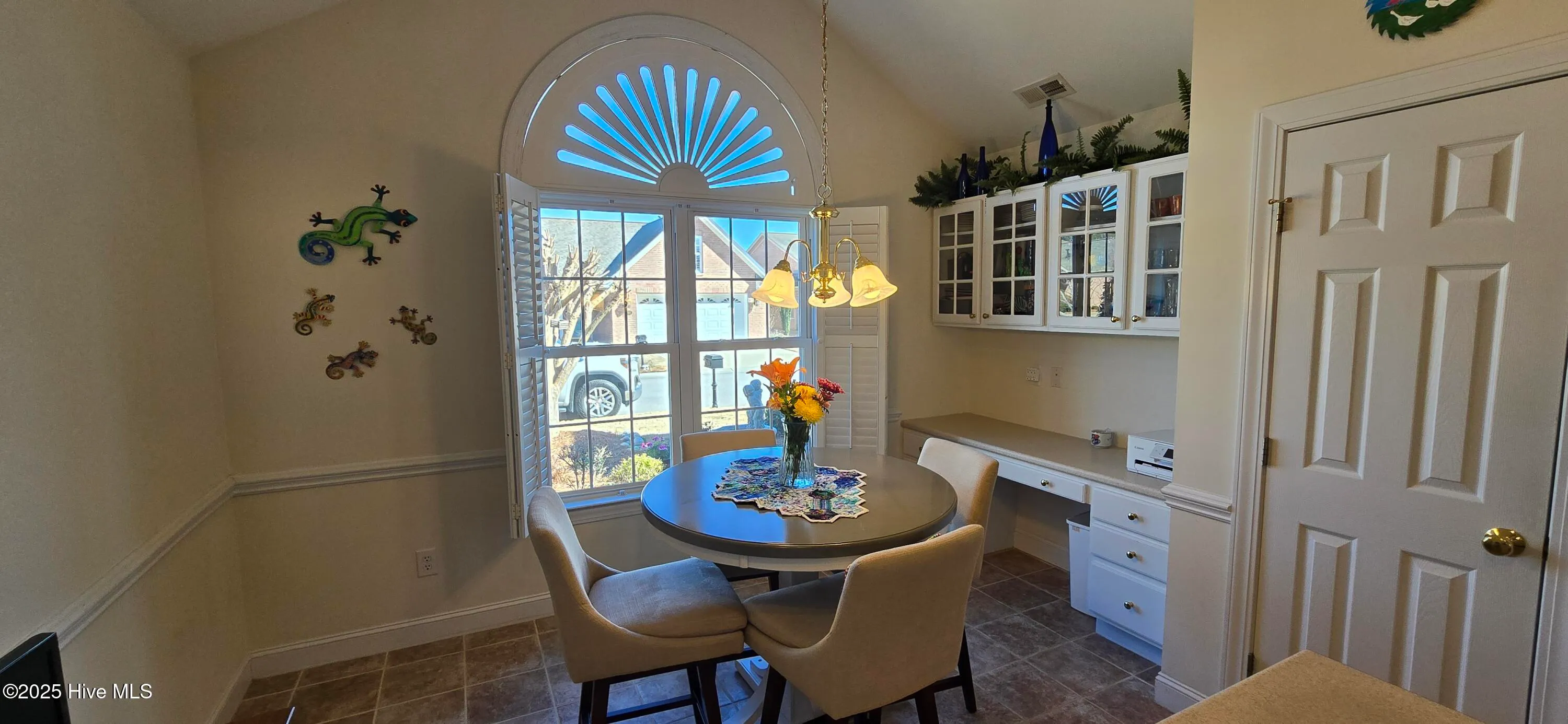 Greenville, North Carolina 27834, United States, 3 Bedrooms Bedrooms, ,2 BathroomsBathrooms,Residential,Active,3393