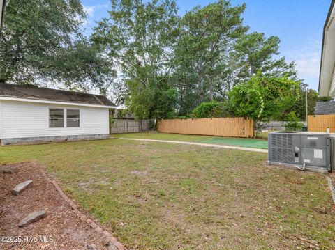 Tiny photo for 313 Brentwood Avenue, Jacksonville, NC 28540 (MLS # 100536192)