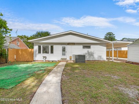Tiny photo for 313 Brentwood Avenue, Jacksonville, NC 28540 (MLS # 100536192)