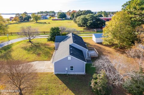 A home in Currituck