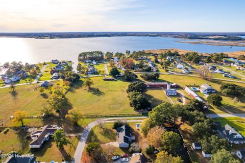 A home in Currituck