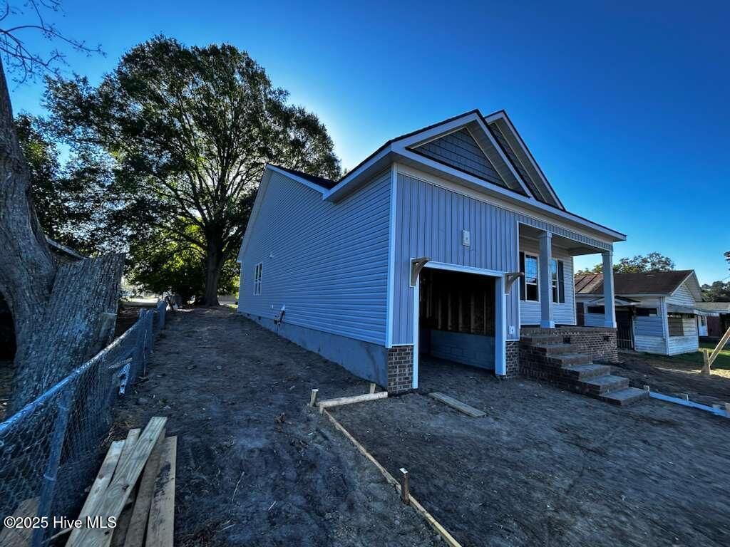 Photo of 608 S Goldsboro Street, Fremont, NC 27830 (MLS # 100542533)