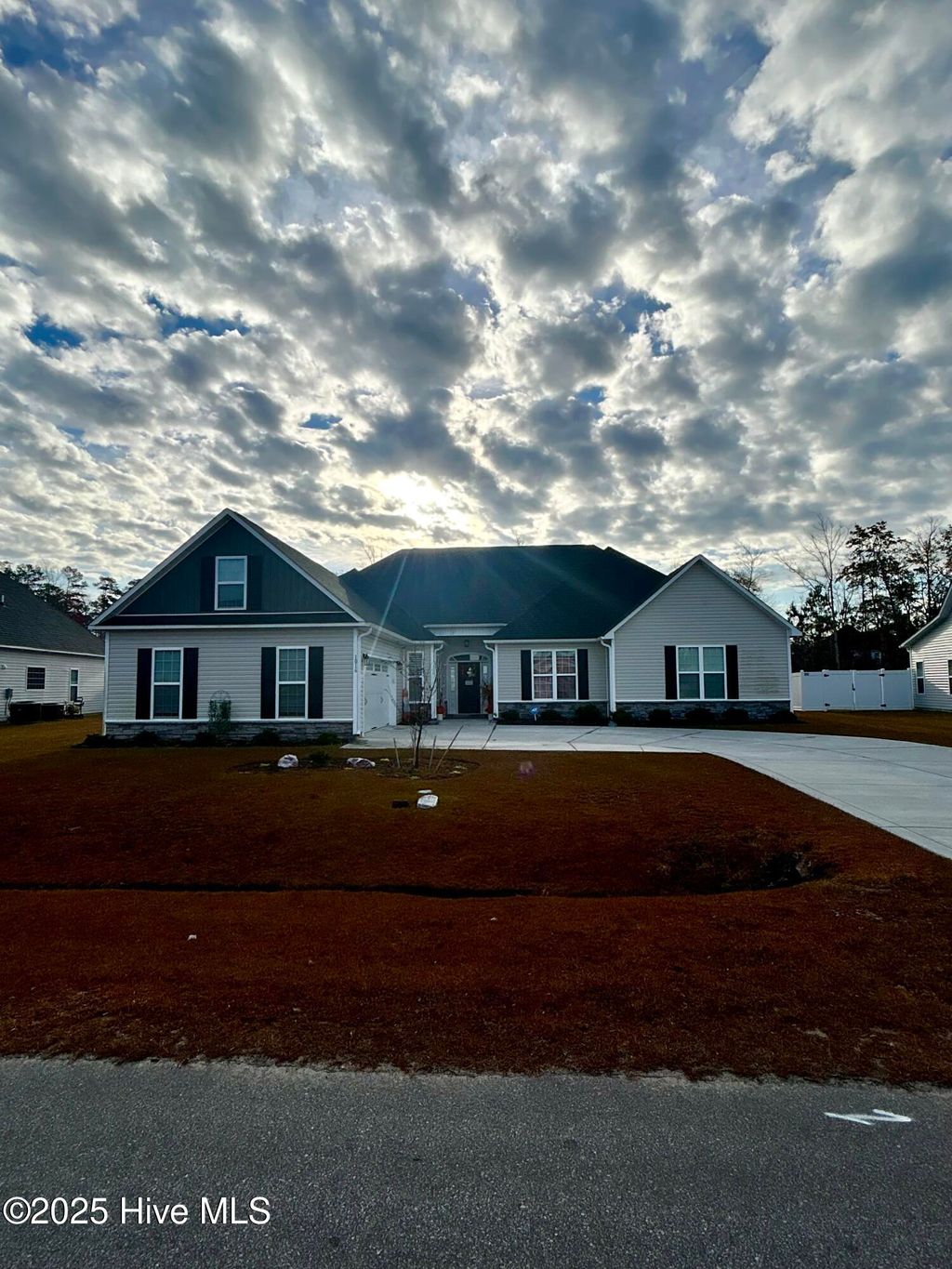 Photo of 1016 Marlin Boulevard, New Bern, NC 28562 (MLS # 100543003)