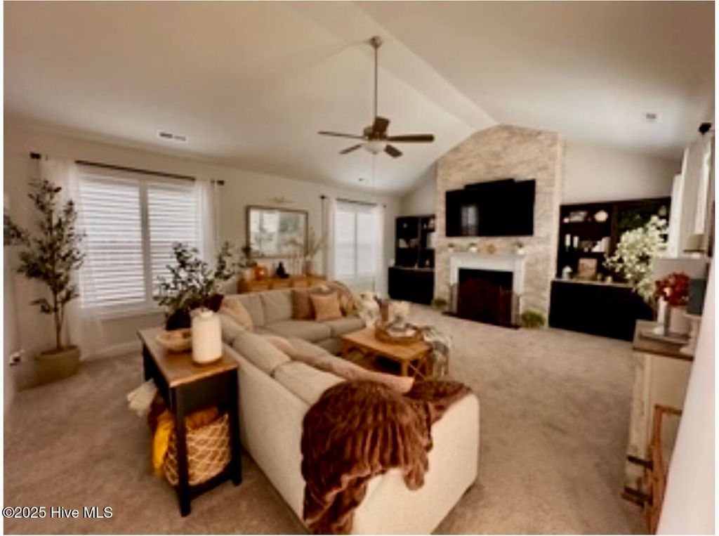 Photo of 1016 Marlin Boulevard, New Bern, NC 28562 (MLS # 100543003)