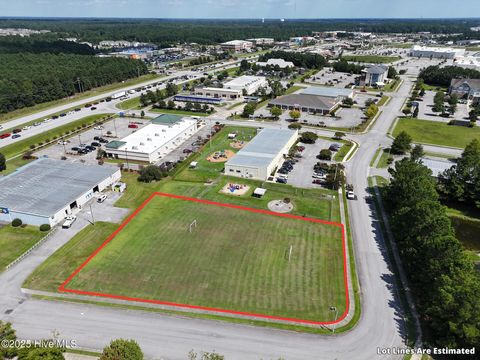Tiny photo for 201 Northwest Circle, Jacksonville, NC 28546 (MLS # 100537728)