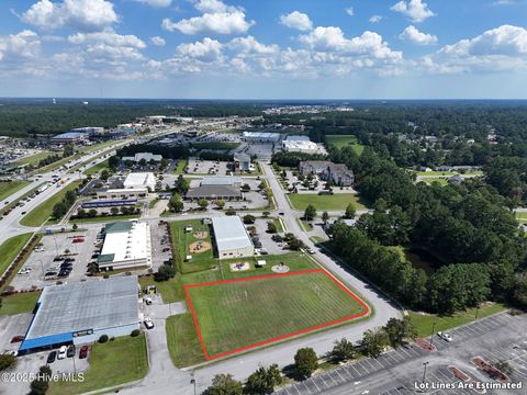 Tiny photo for 201 Northwest Circle, Jacksonville, NC 28546 (MLS # 100537728)