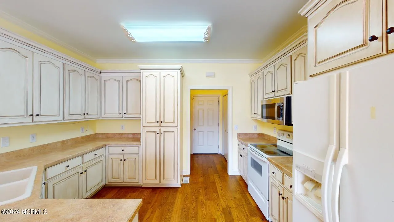 Goldsboro, North Carolina 27530, United States, 3 Bedrooms Bedrooms, ,2 BathroomsBathrooms,Residential,Active,43381