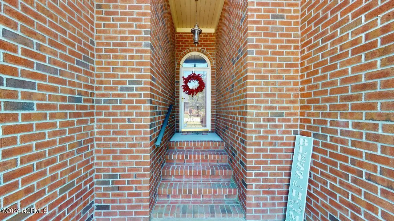 Goldsboro, North Carolina 27530, United States, 3 Bedrooms Bedrooms, ,2 BathroomsBathrooms,Residential,Active,43381