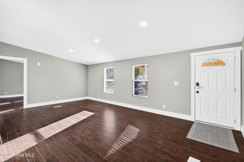 Tiny photo for 109 Floyd Pond Lane, Richlands, NC 28574 (MLS # 100540321)