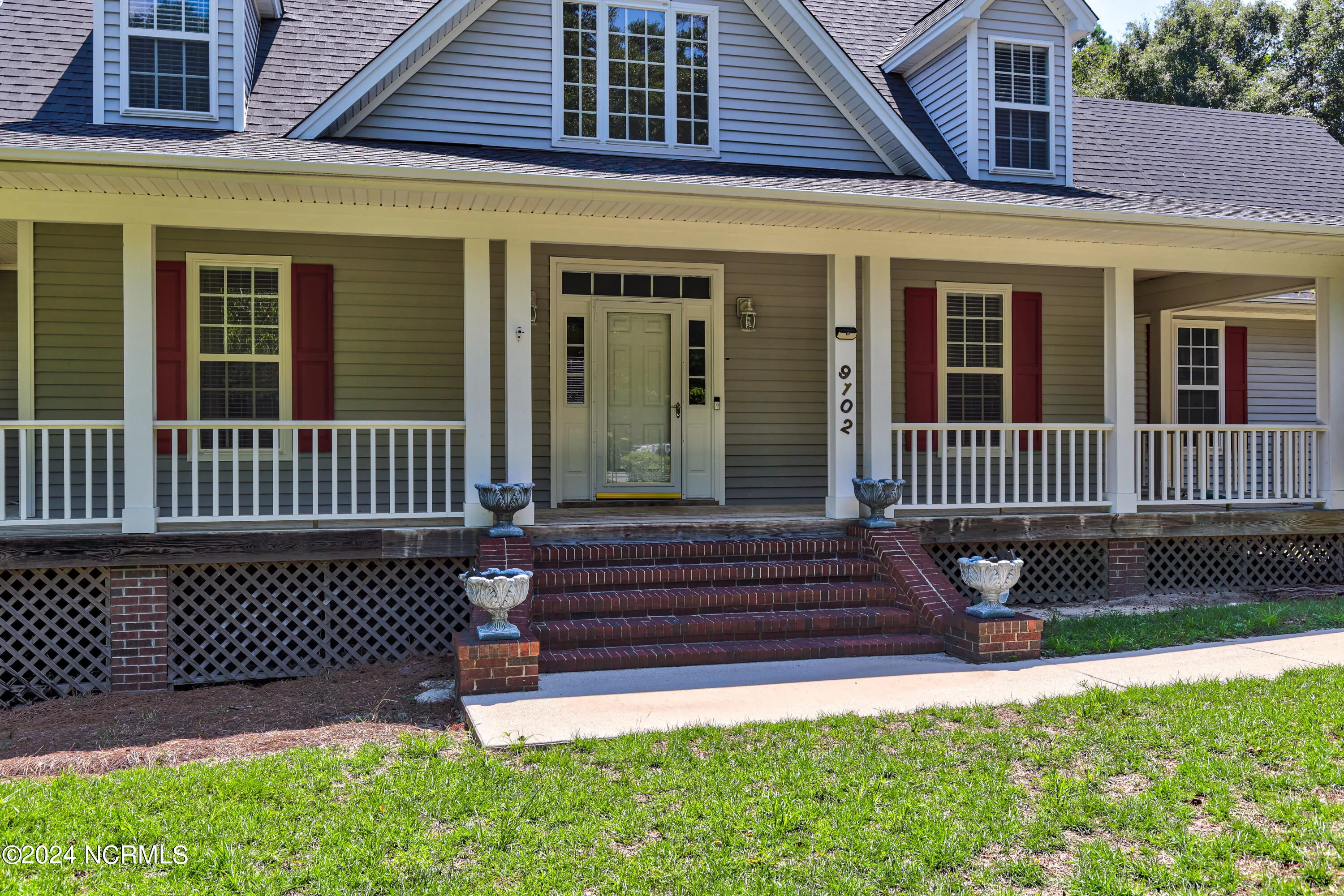 Wilmington, North Carolina 28411, United States, 4 Bedrooms Bedrooms, ,3 BathroomsBathrooms,Residential,Pending,47357