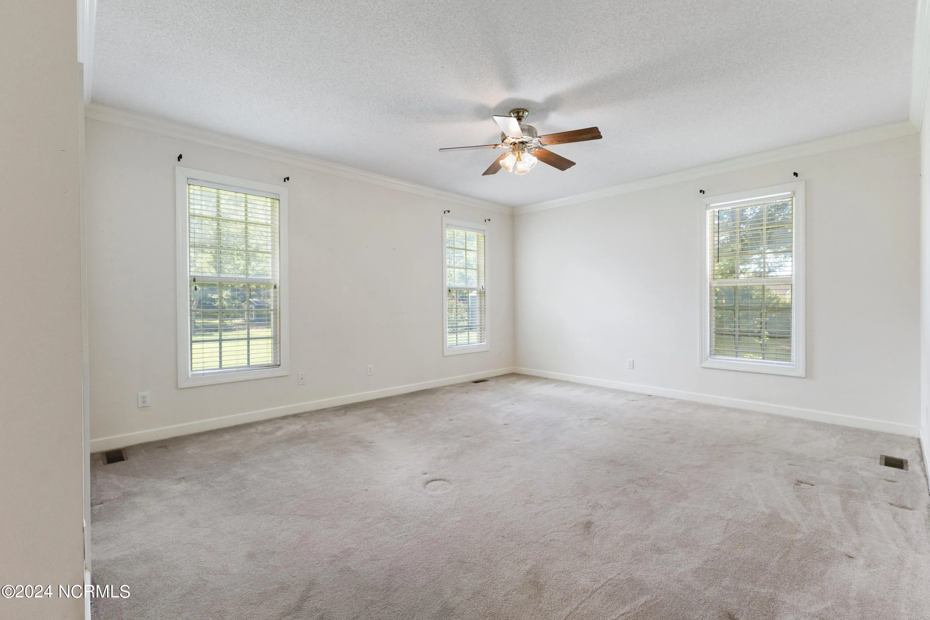 Wilmington, North Carolina 28411, United States, 4 Bedrooms Bedrooms, ,3 BathroomsBathrooms,Residential,Pending,47357