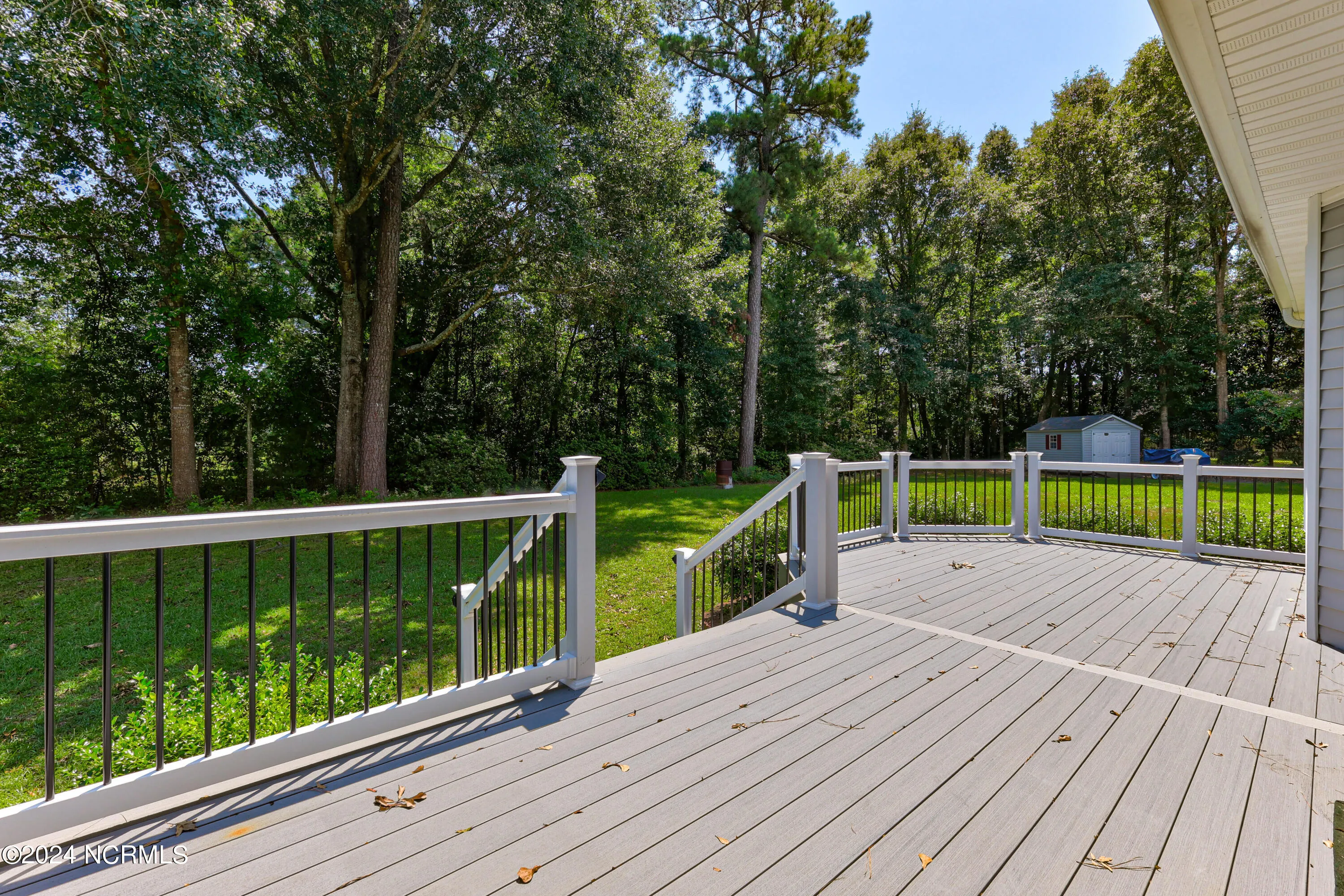 Wilmington, North Carolina 28411, United States, 4 Bedrooms Bedrooms, ,3 BathroomsBathrooms,Residential,Pending,47357